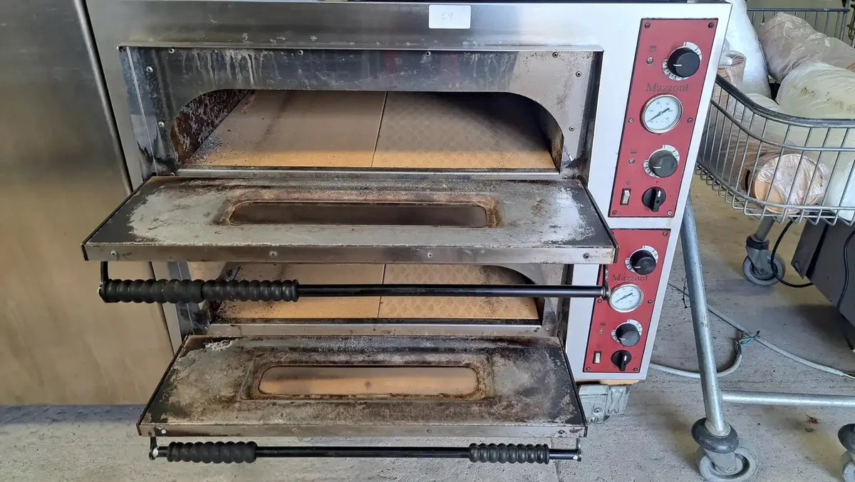 Mazzoni Double Deck Pizza Oven - Image 2