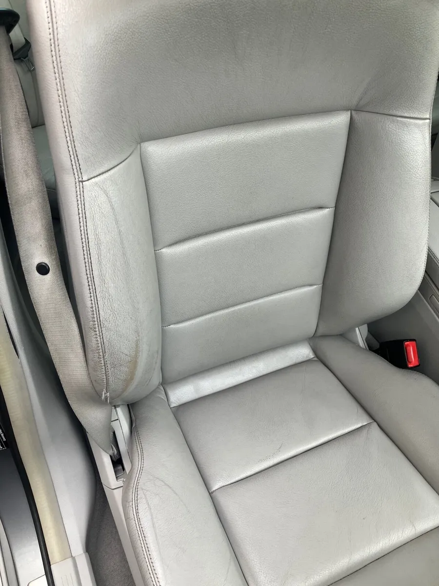 Mercedes-Benz E-Class 2013 - Image 3