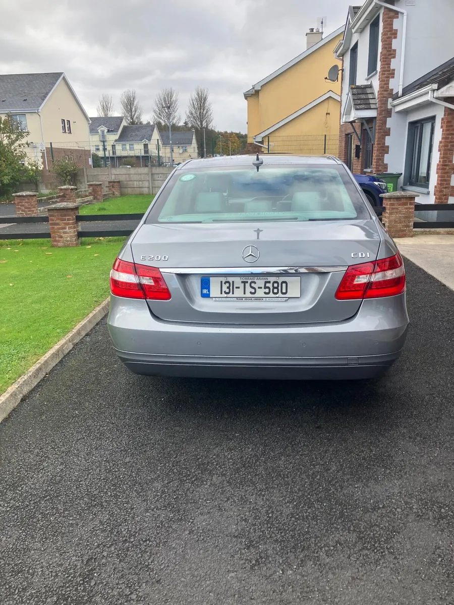 Mercedes-Benz E-Class 2013 - Image 1