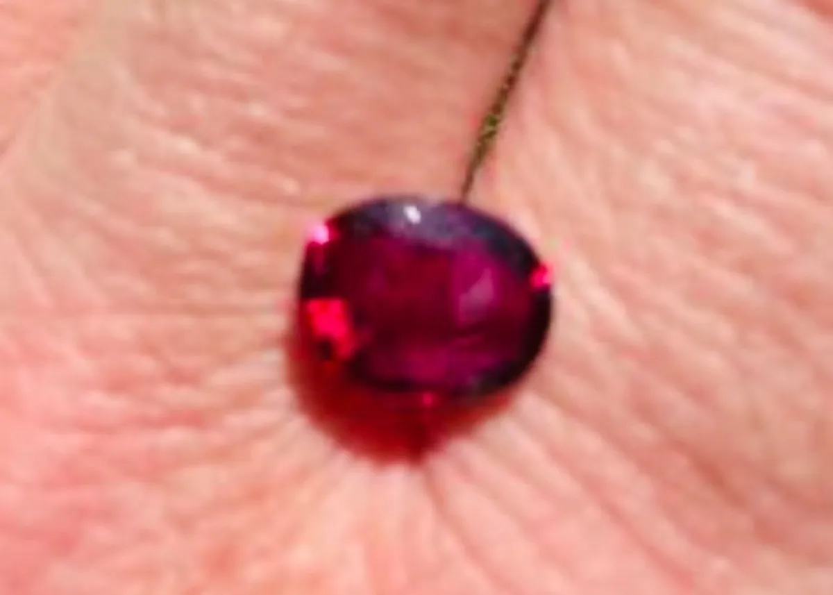 Pigeon Blood Ruby 3.04 ct - Image 1
