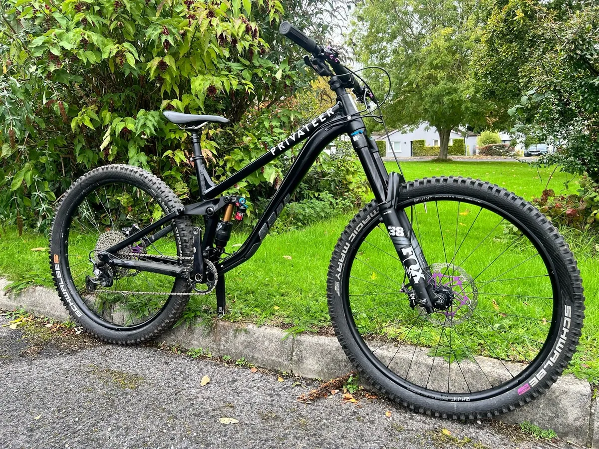 Privateer 161 Large Enduro Bike 2023 - Image 1