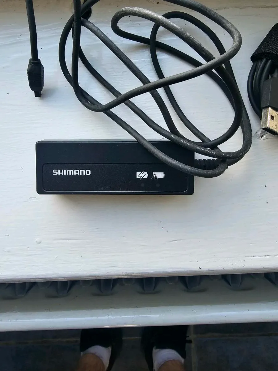 Shimano Di2 Charger - Image 1