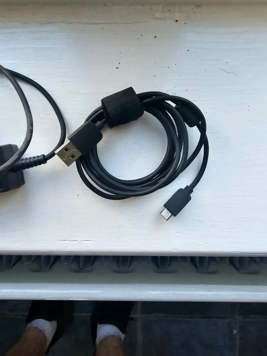 Shimano Di2 Charger - Image 3