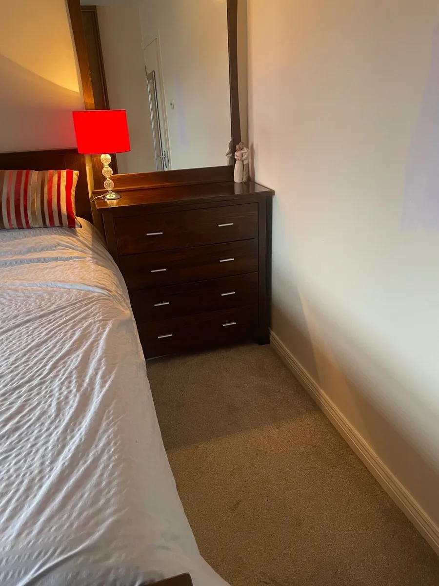 Bedroom suite - Image 3