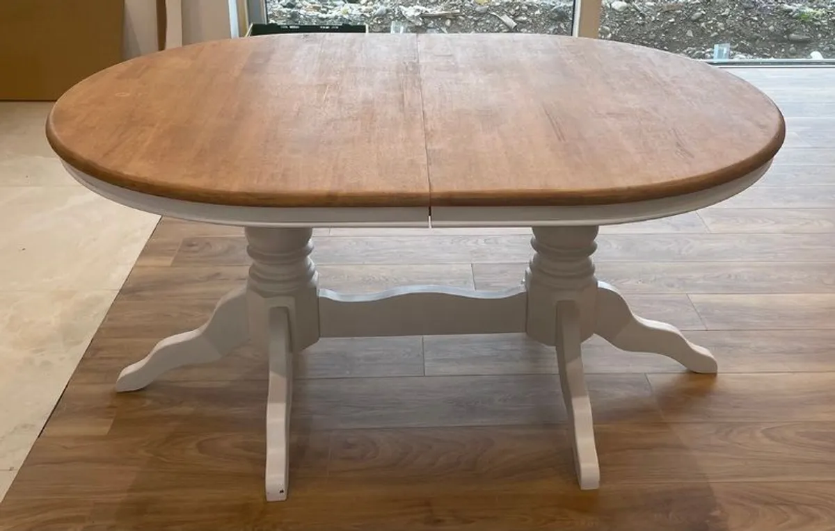 Kitchen Table Extendable - Image 1