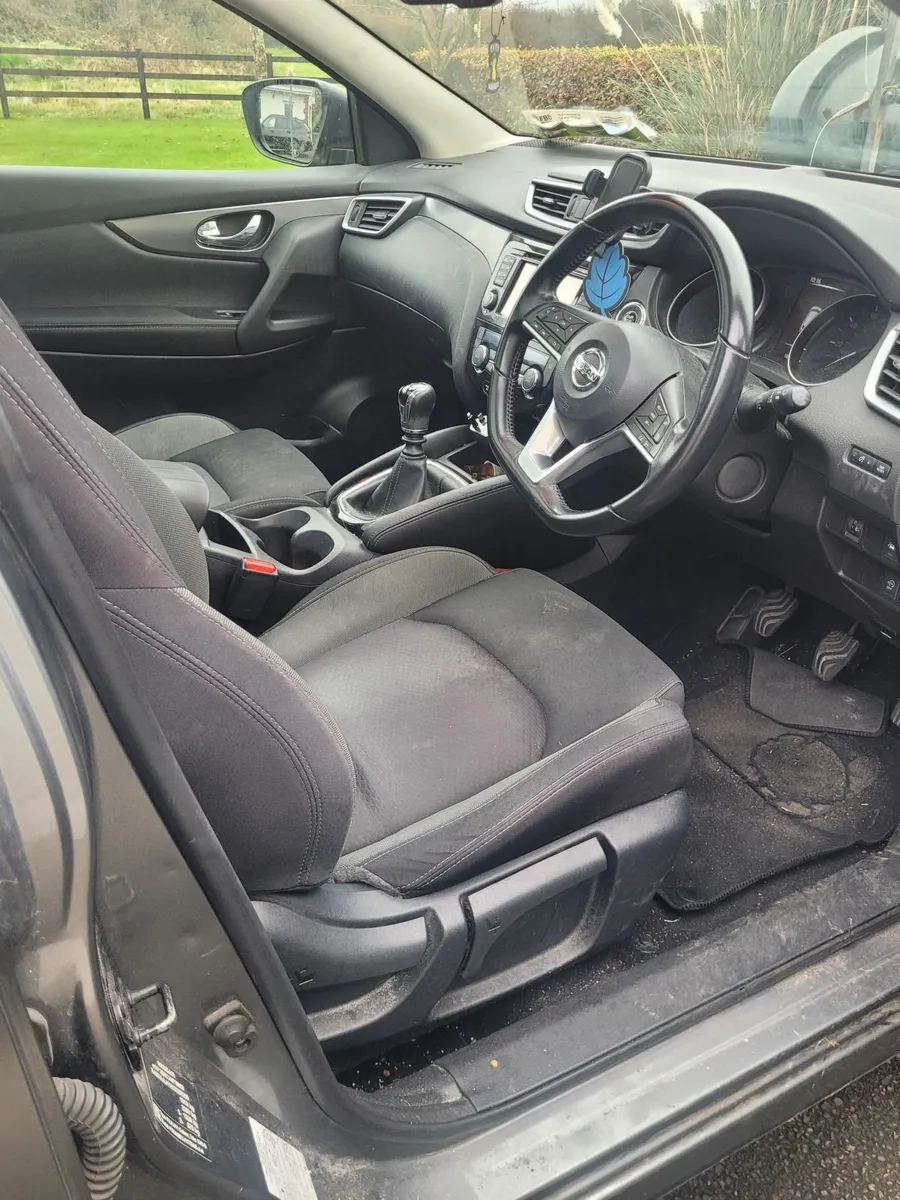 Nissan Qashqai 2018 - Image 3