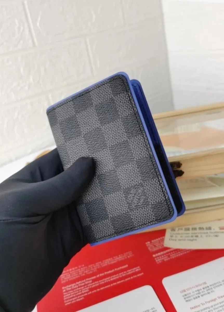 Lv passport wallet - Image 2