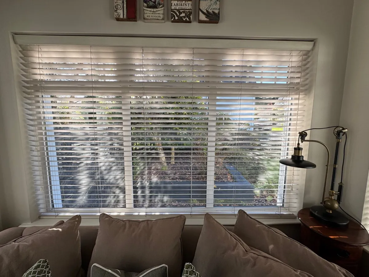 Wooden blinds - Image 1