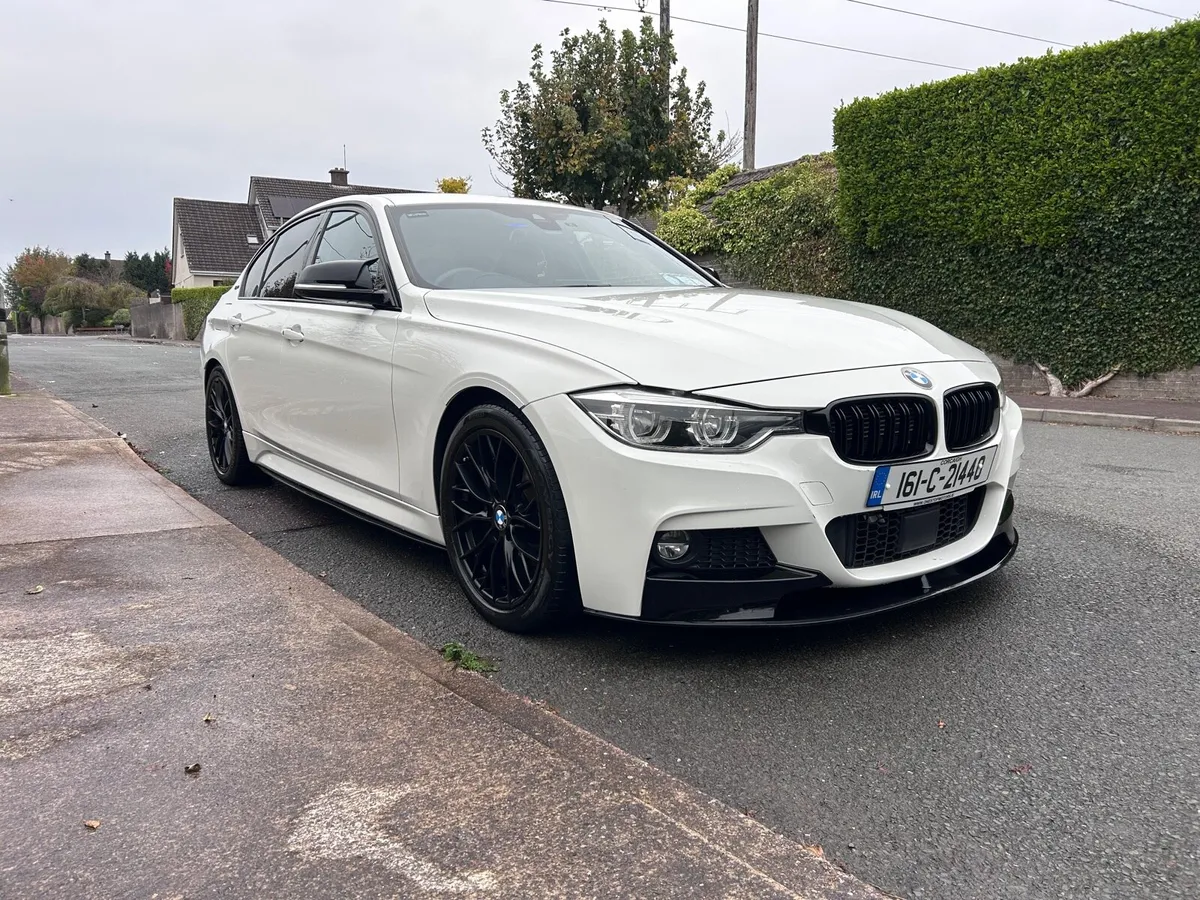 2016 BMW 330e M-Sport - Image 1