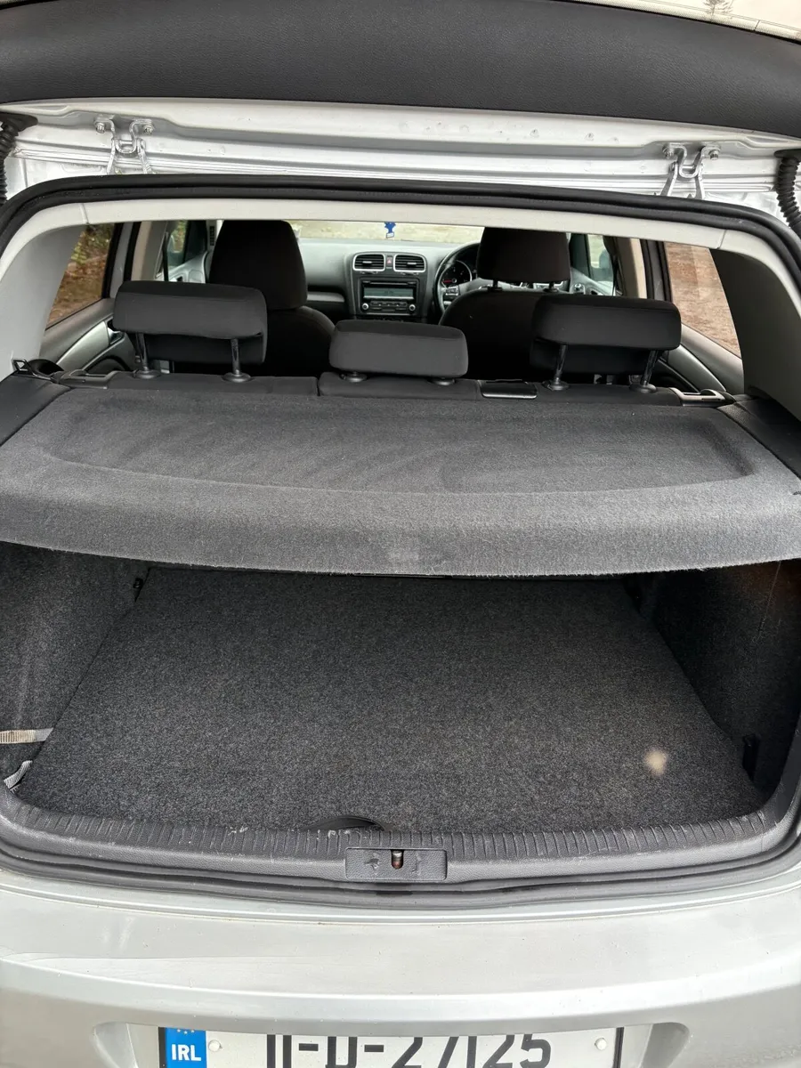 Volkswagen Golf 2011 - Image 4