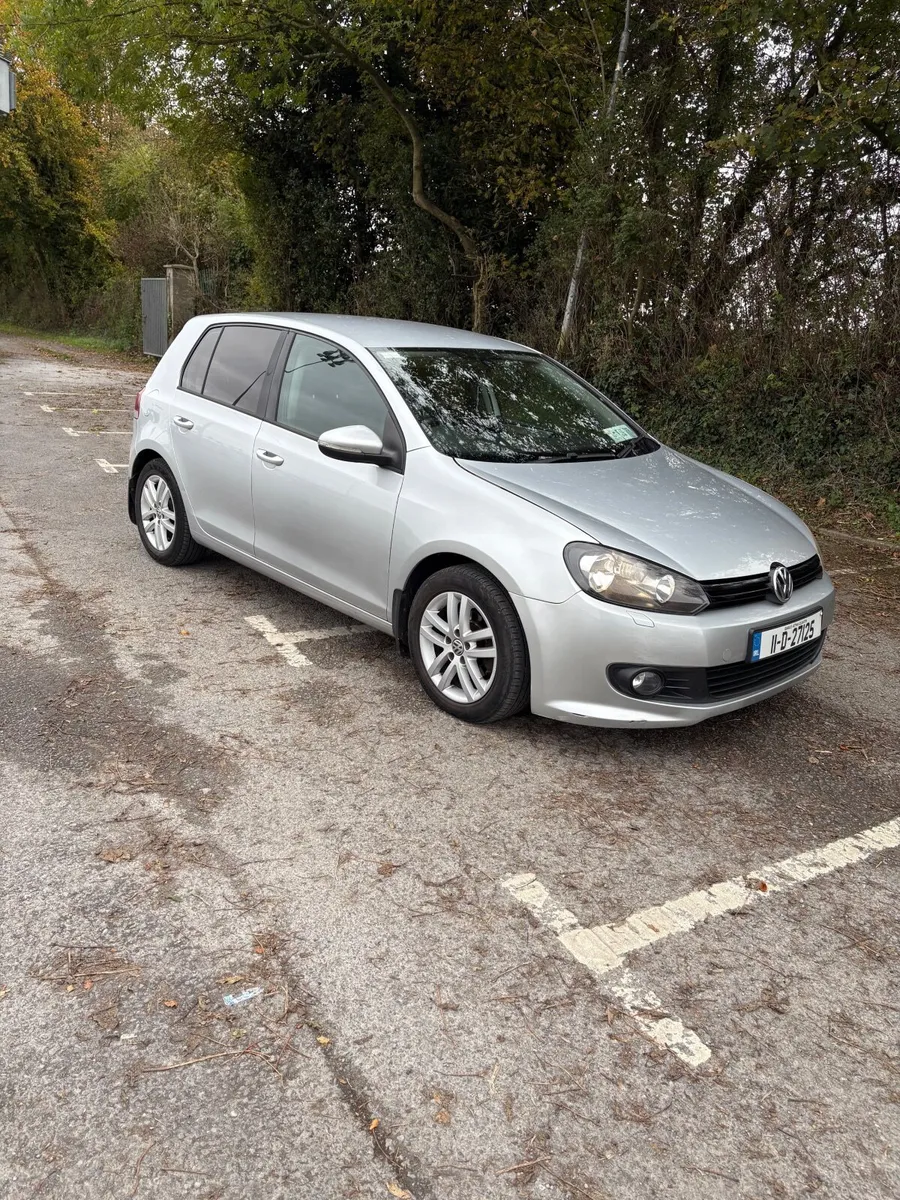 Volkswagen Golf 2011 - Image 2