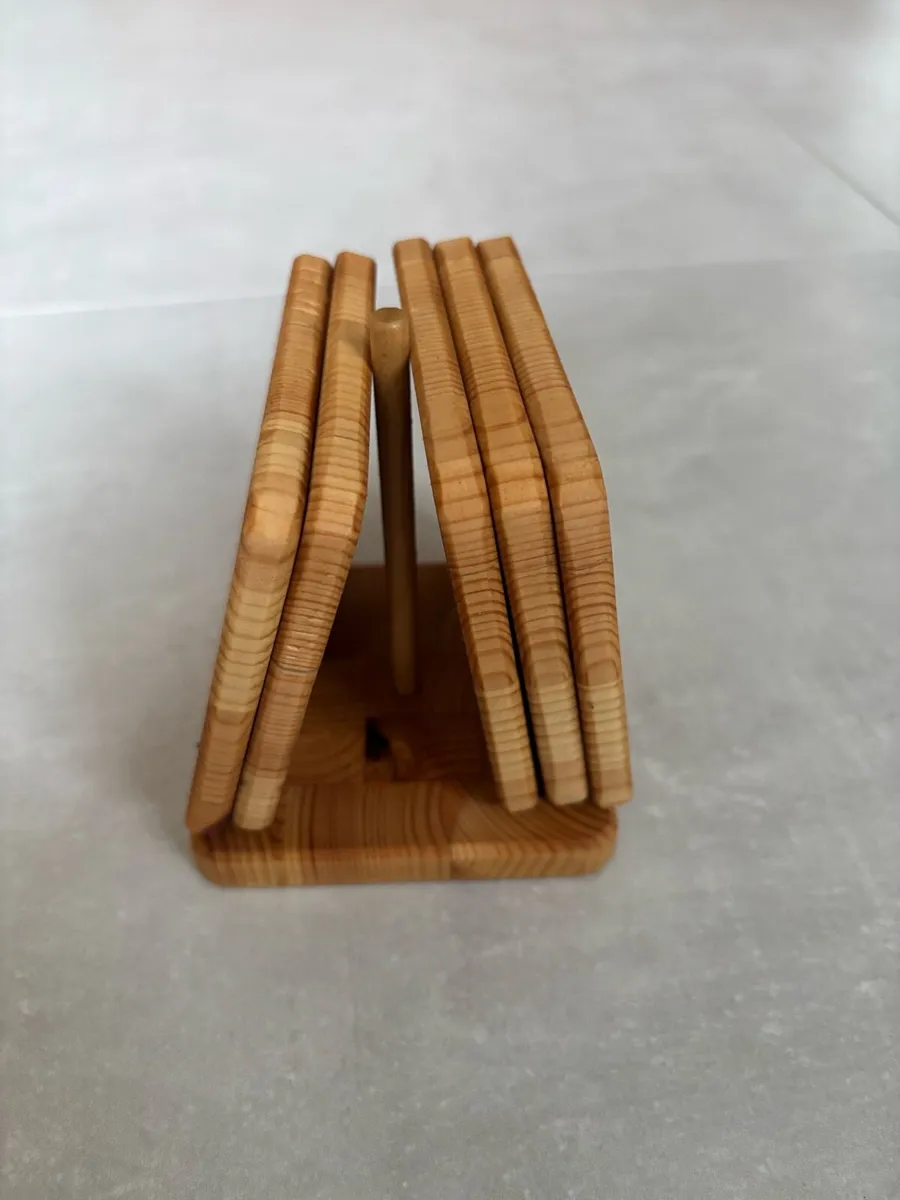 Handcrafted pine coasters - Image 4