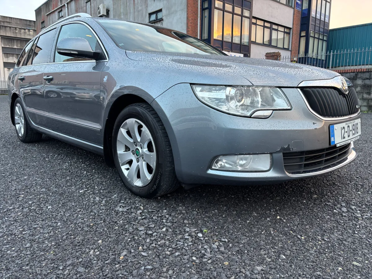 2012 Skoda Superb 1.6 TDI Ambition - Image 2