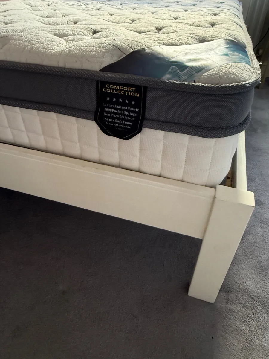 Wooden frame 4ft Bed and mattress - Image 2