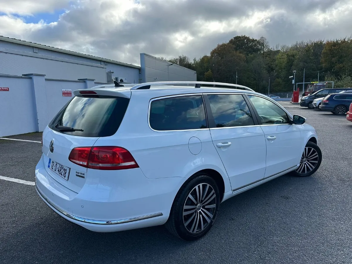 Volkswagen Passat 2012 - Image 3