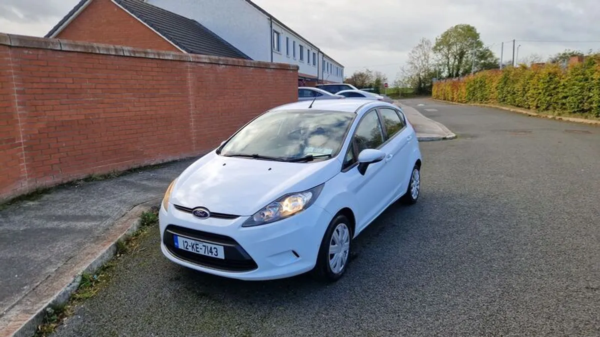 12 Ford Fiesta 1.2 petrol tax and nct - Image 3