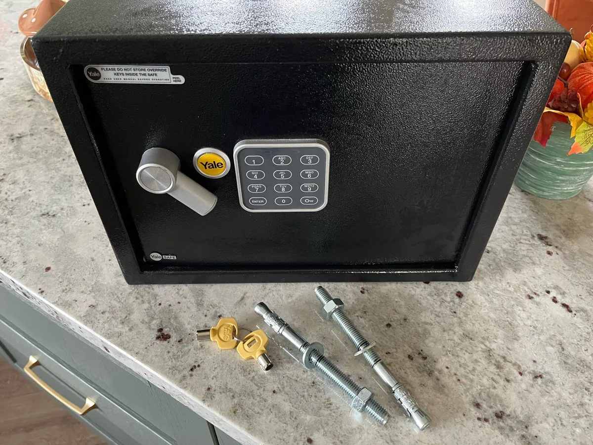 Yale Digital Home Safe - Image 3