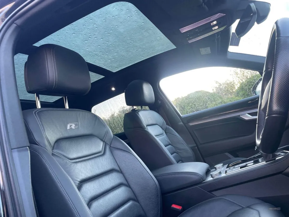 Volkswagen Touareg Diesel Estate - Image 2