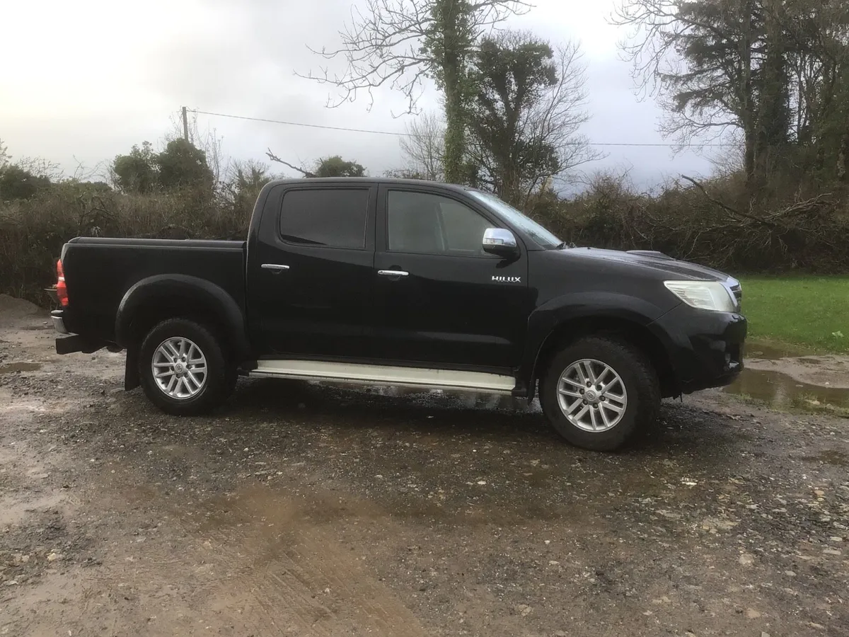 Toyota Hilux 2016 - Image 3