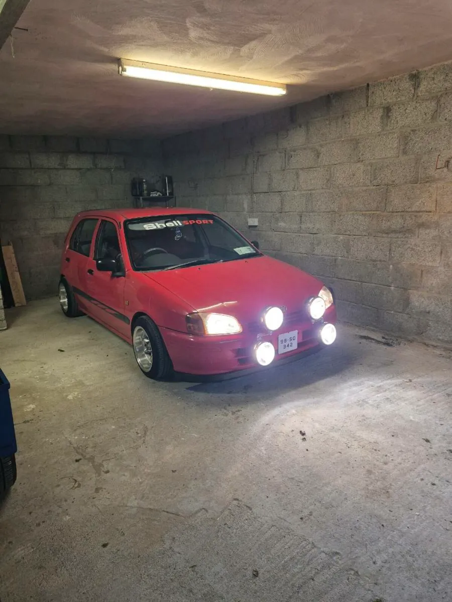 Toyota starlet - Image 2