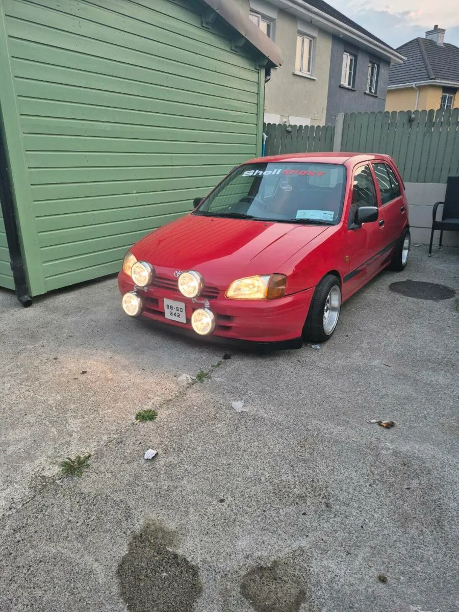 Toyota starlet - Image 3