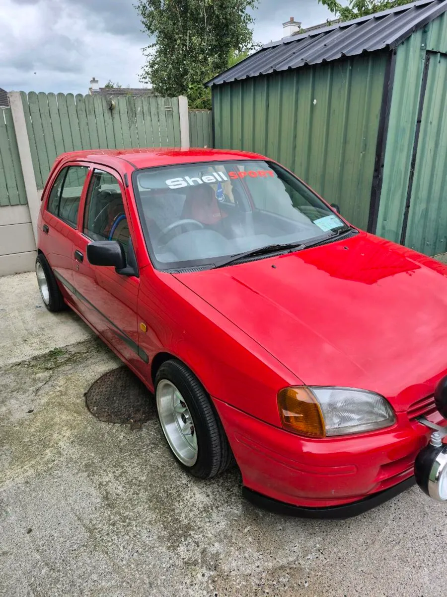 Toyota starlet - Image 4
