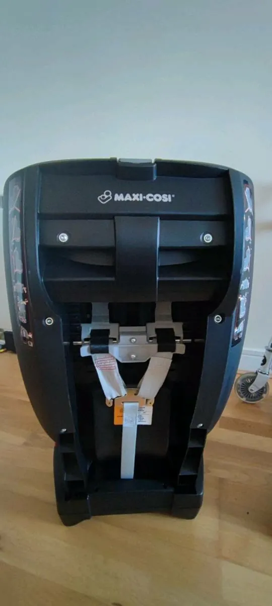 Maxi Cosi car seat - Image 3