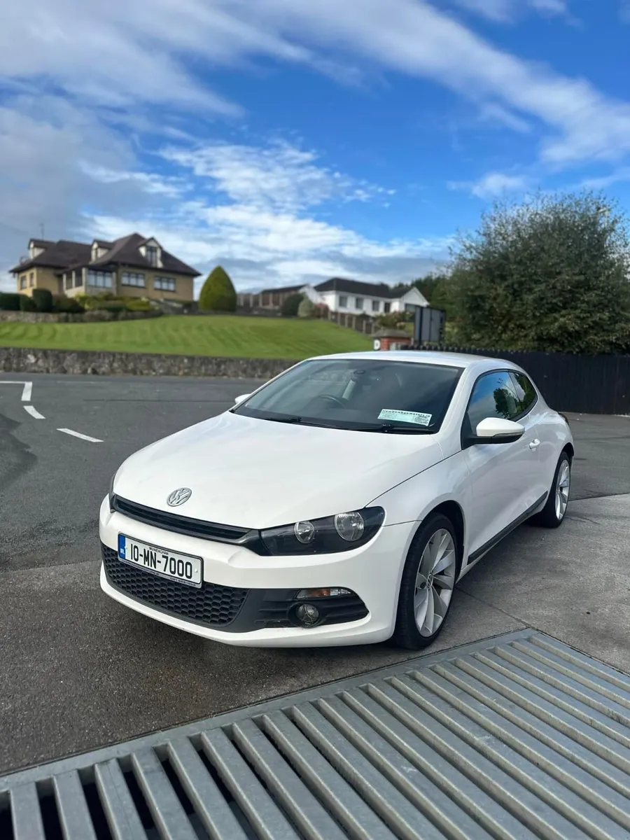 2010 Volkswagen scirocco - Image 2