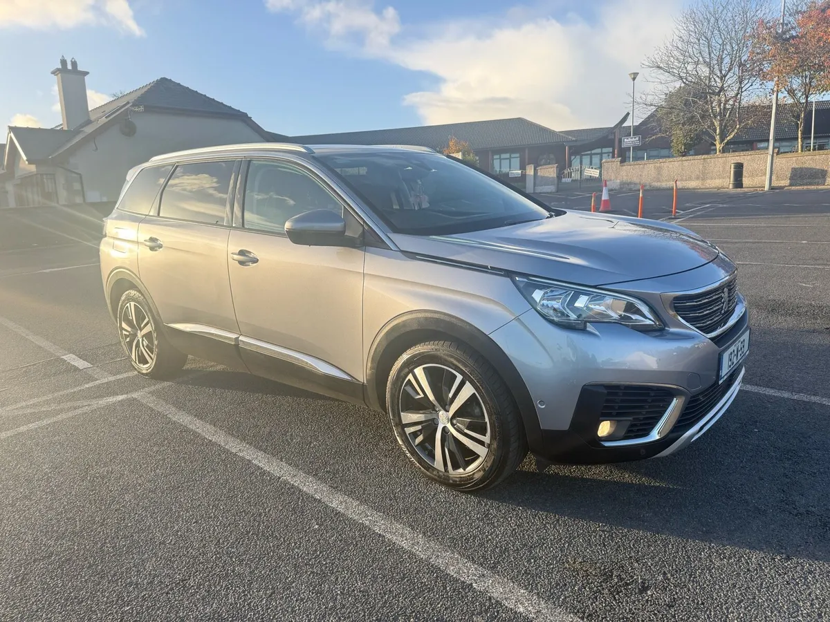 Peugeot 5008 allure - Image 2