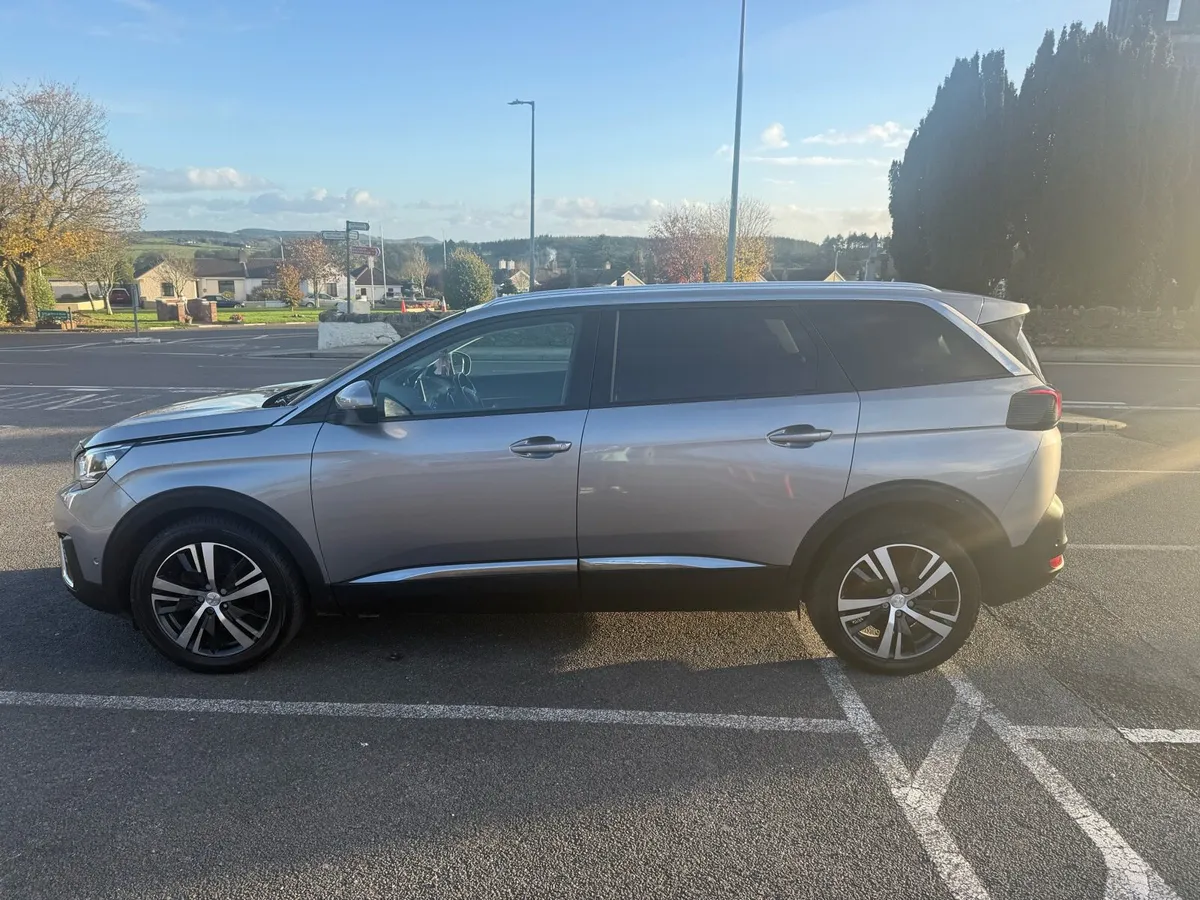 Peugeot 5008 allure - Image 4