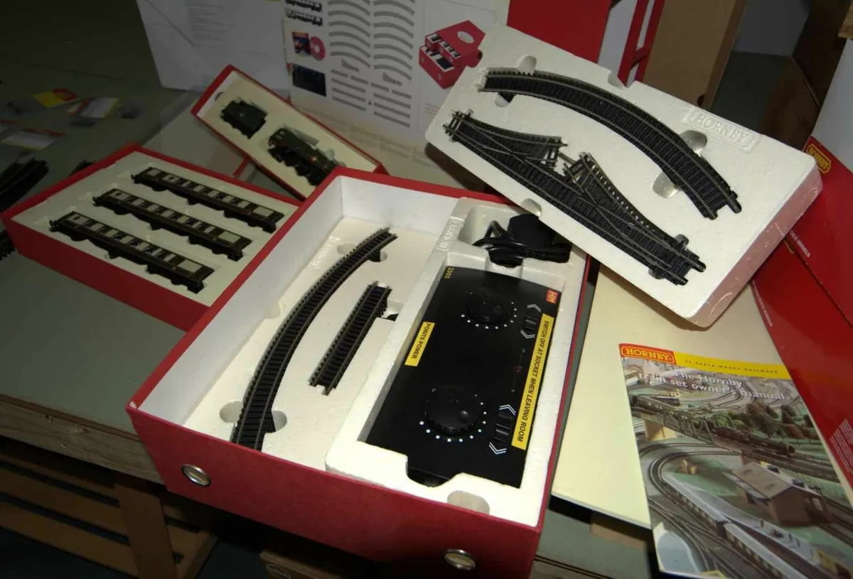 OO Hornby Model Train with DCC chip fitted - Image 3