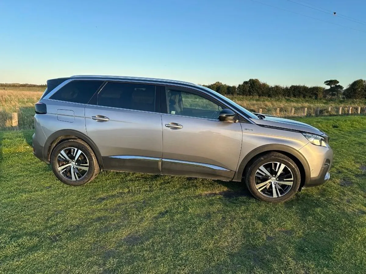 2020 Peugeot 5008 - Image 3