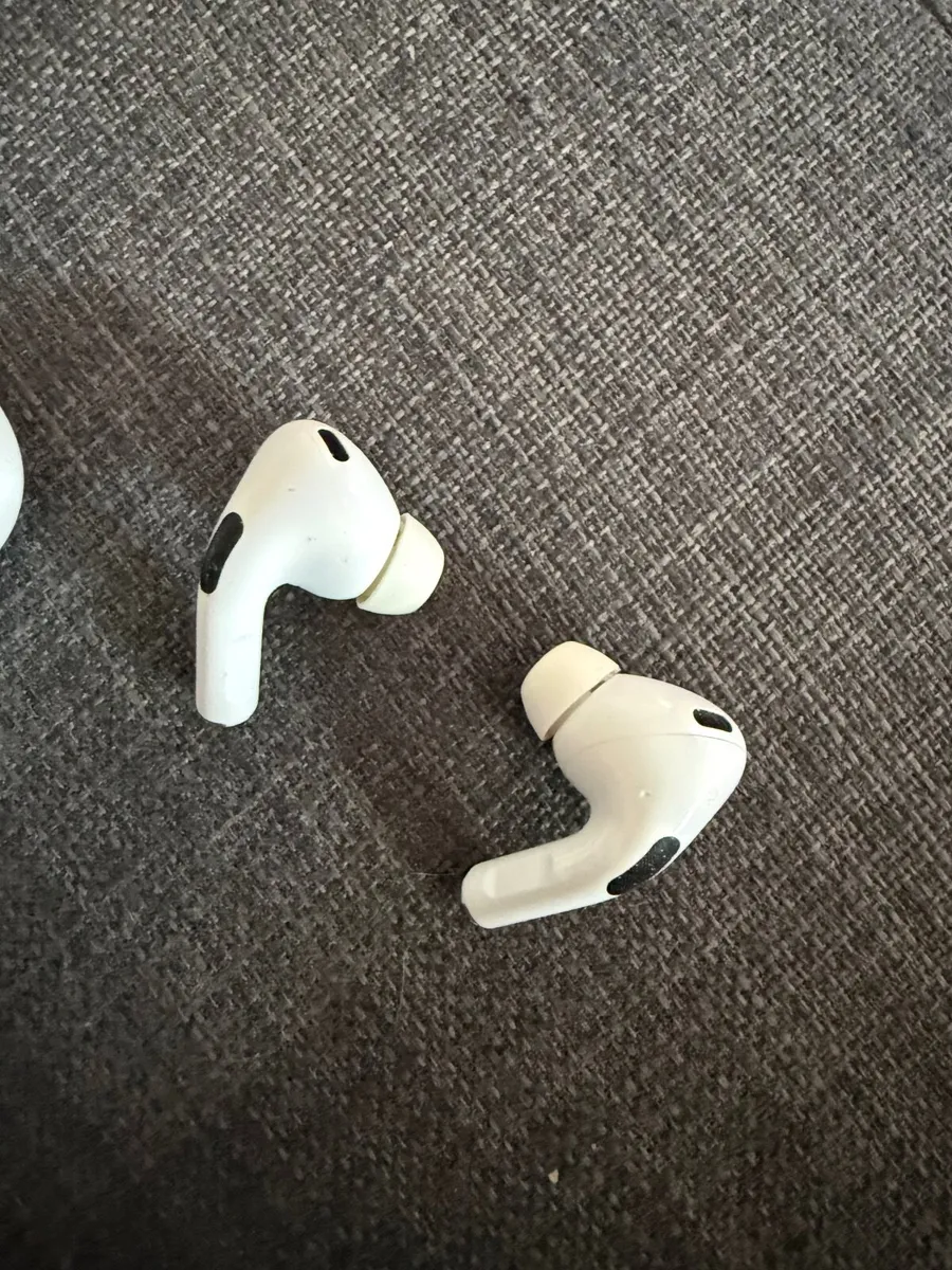 Airpods Pro 2 - Image 2