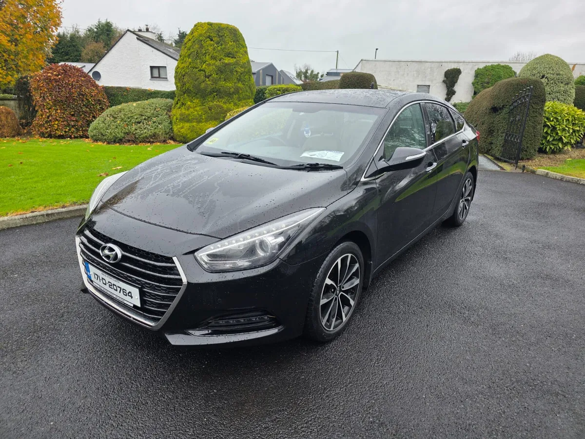 HYUNDAI i40 EXECUTIVE..1.7..SAT/NAV - Image 1
