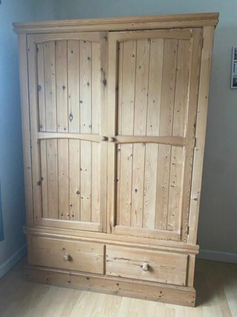 Solid pine wardrobe - Image 1