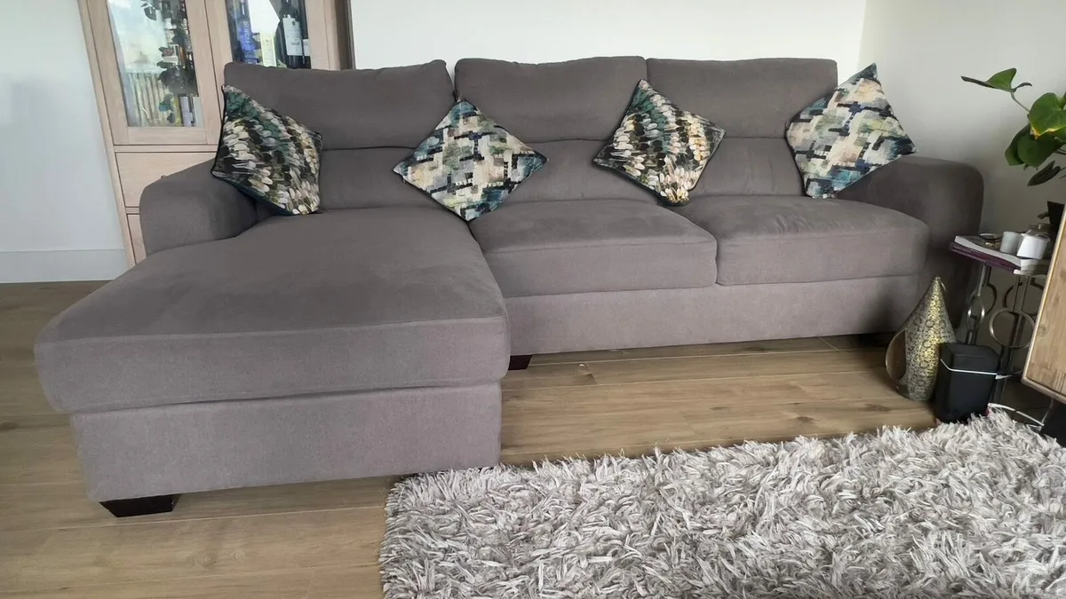 L-Shaped Sofa with Chaise - Image 1