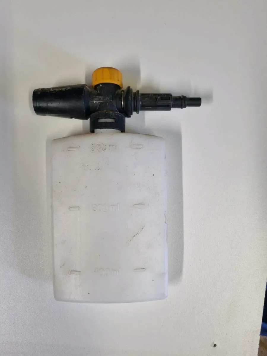 Titan pressure washer foamer FREE - Image 1