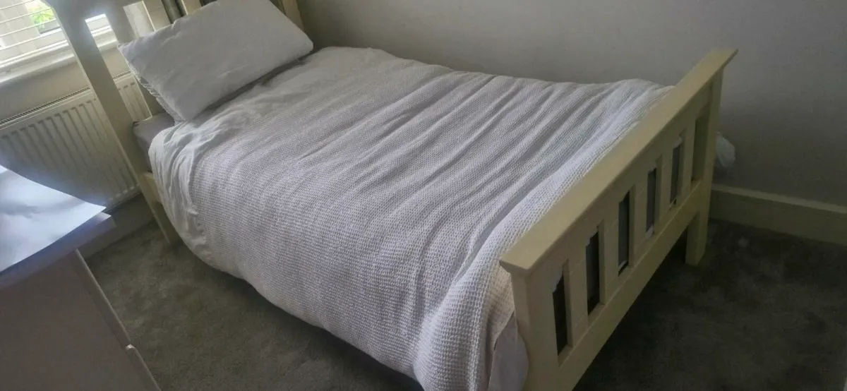 Single cream bed - Image 1