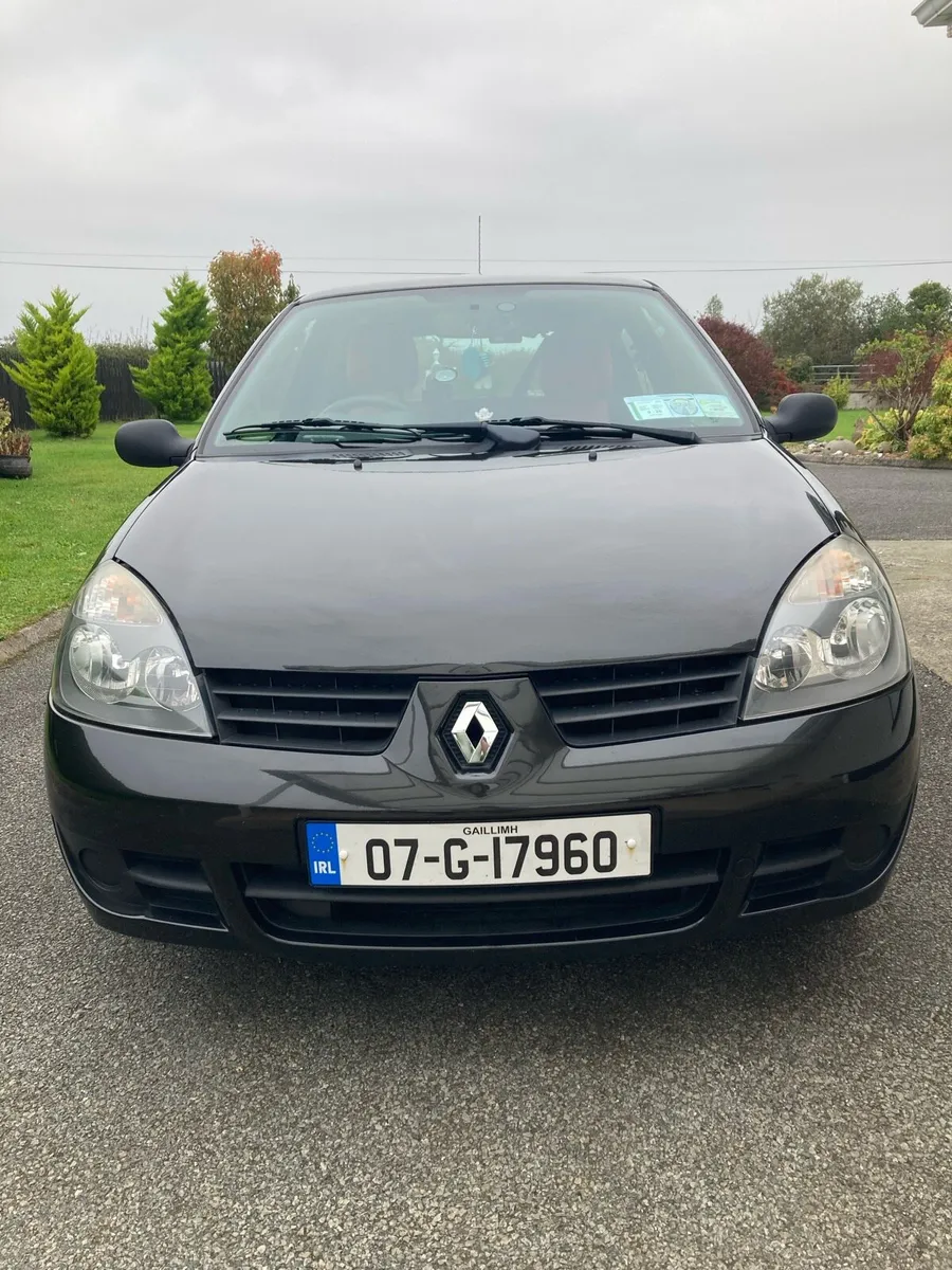 Renault Clio - Image 1