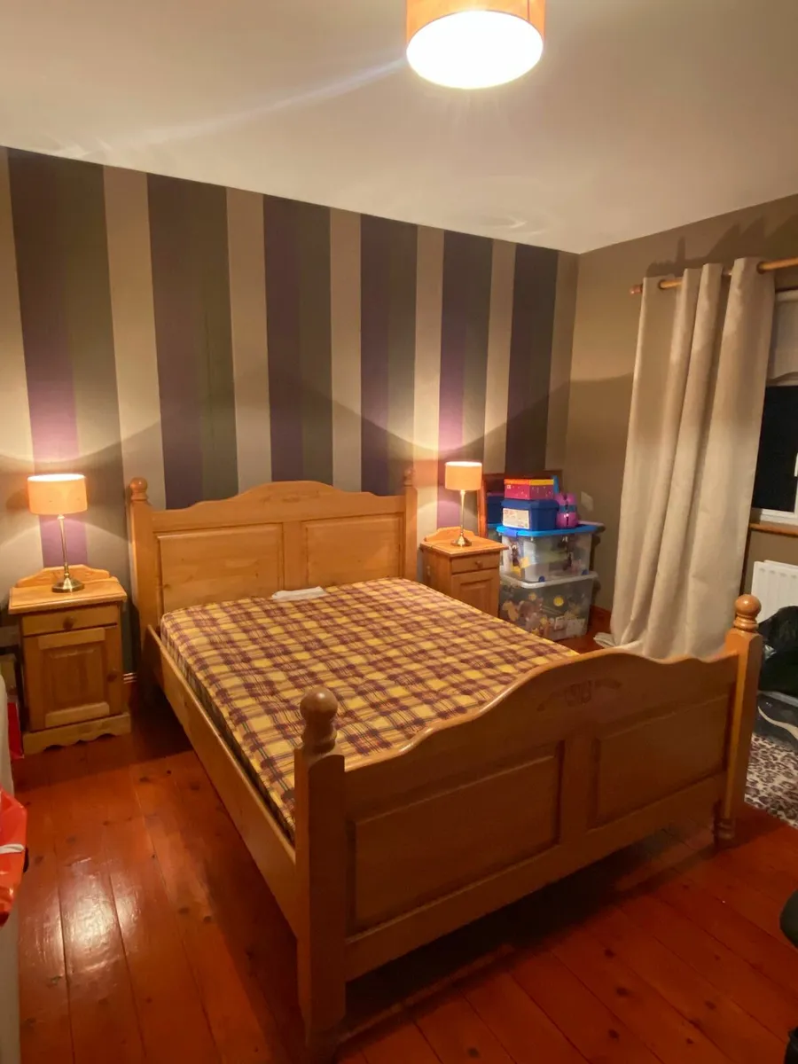 Double bed frame - Image 1