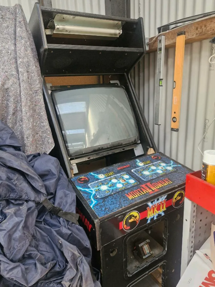 Arcade cabinets - Image 3