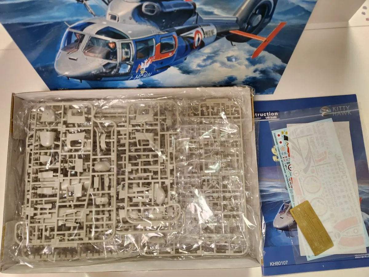 Lot of 9 Scale Model Kits 1/16 1/35 1/48 1/72 - Image 3