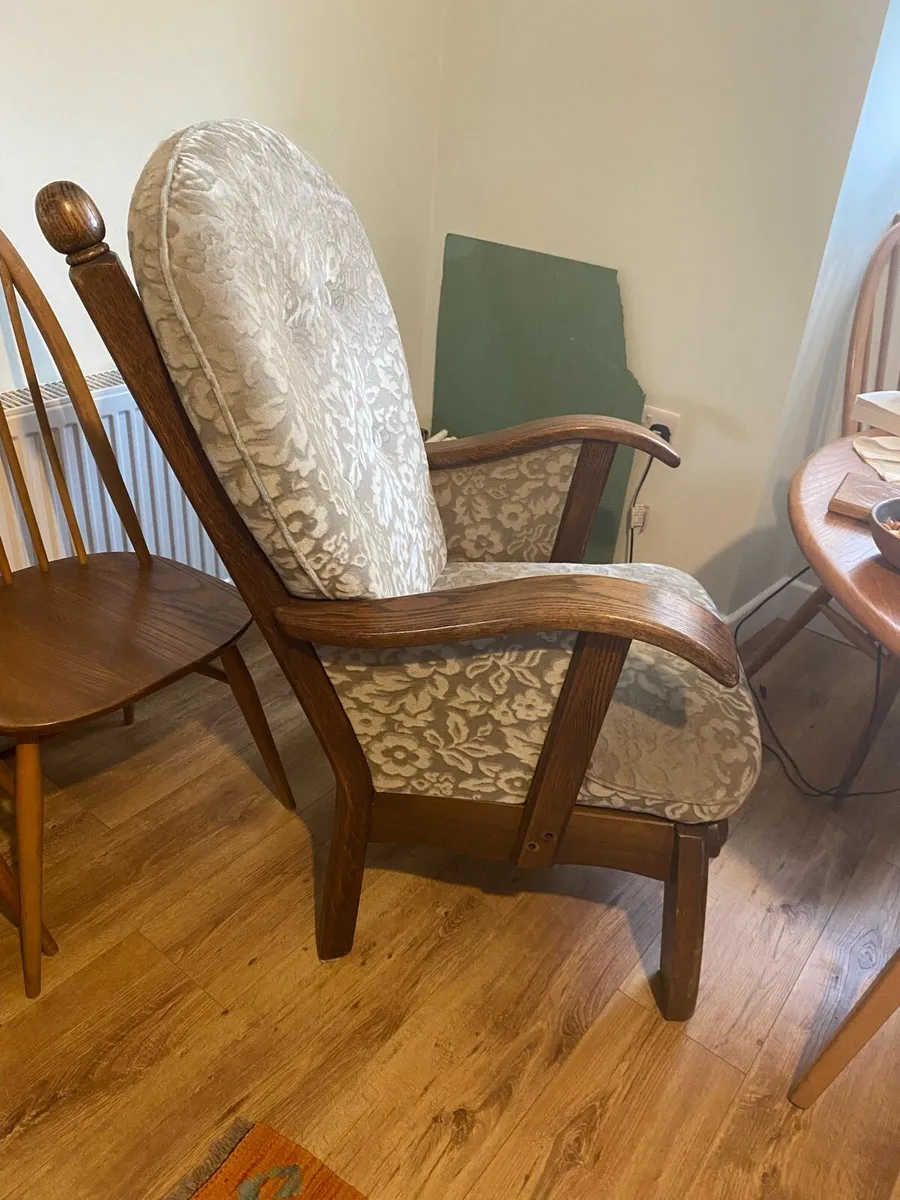 Living Room Chair - Image 3