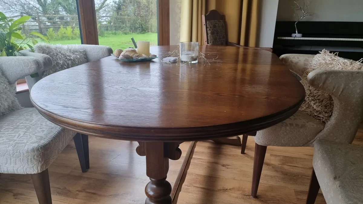 Lancaster ‘Light Oak’ Dining Table & 6 Chairs - Image 4