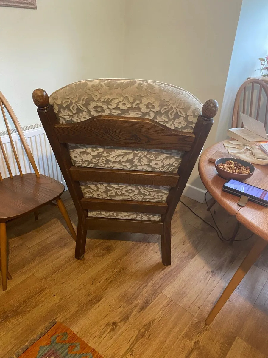 Living Room Chair - Image 4