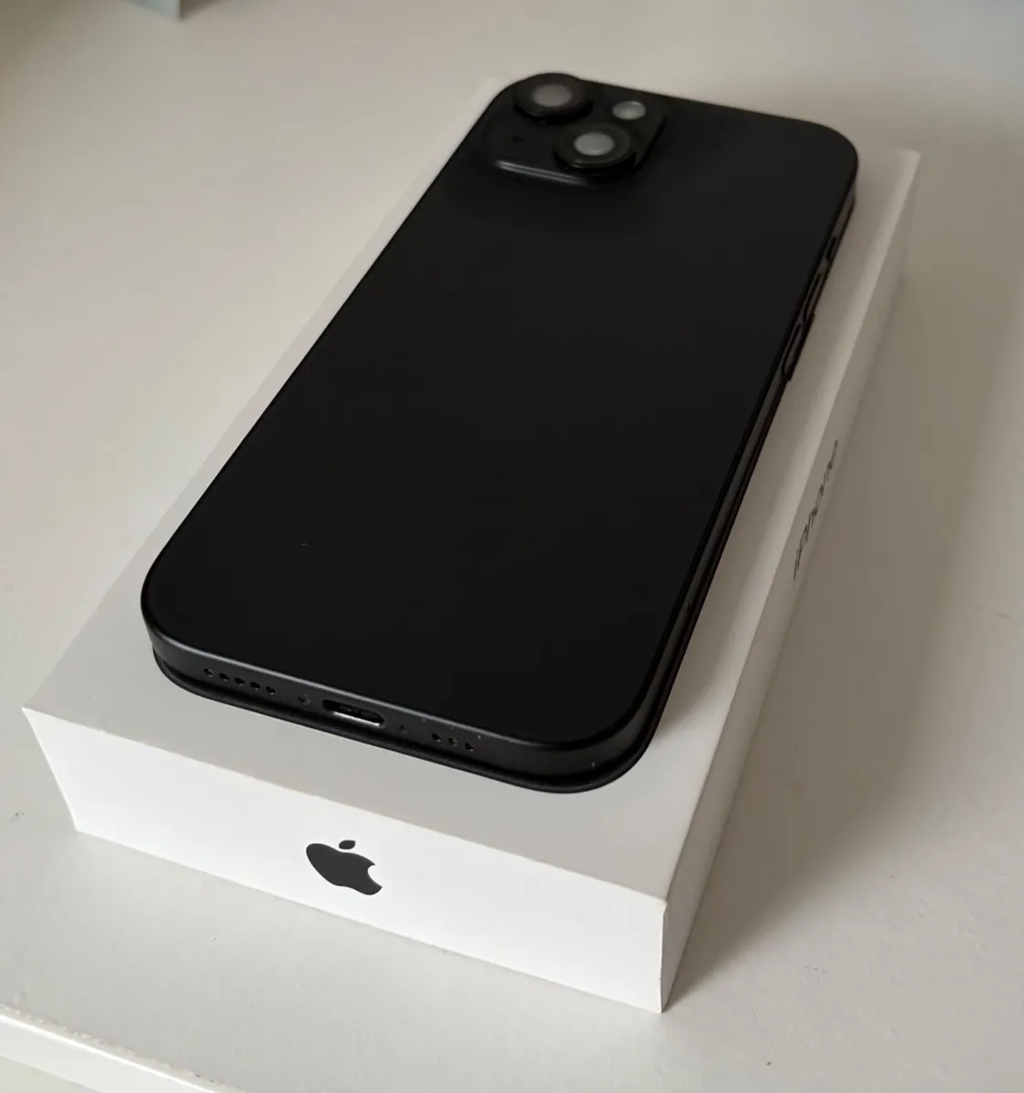 iPhone 15, Black, 256GB - Image 3