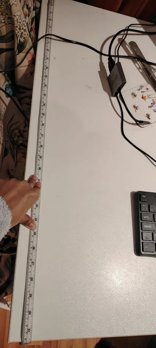 Selling my Workstation Table - Image 3
