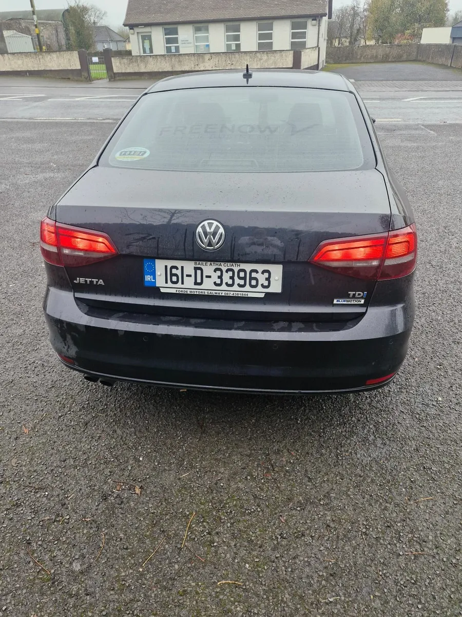 Volkswagen Jetta 2016 Bluemotion 2.0 TDI - Image 4