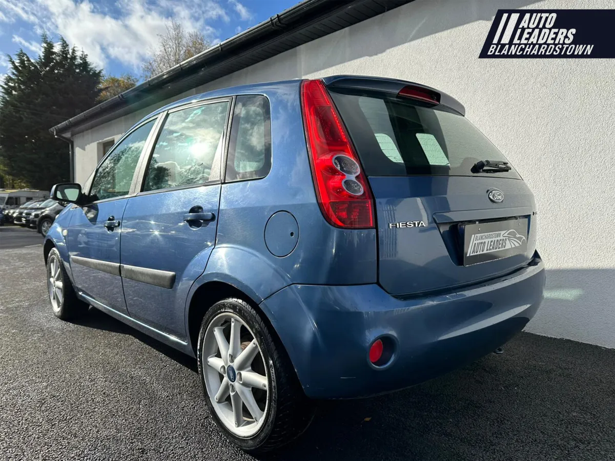 FORD FIESTA CONNECTION 1.25i SKY VIEW - Image 4
