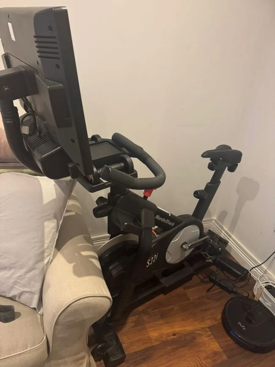 Nordictrack S22i Like New - Image 3